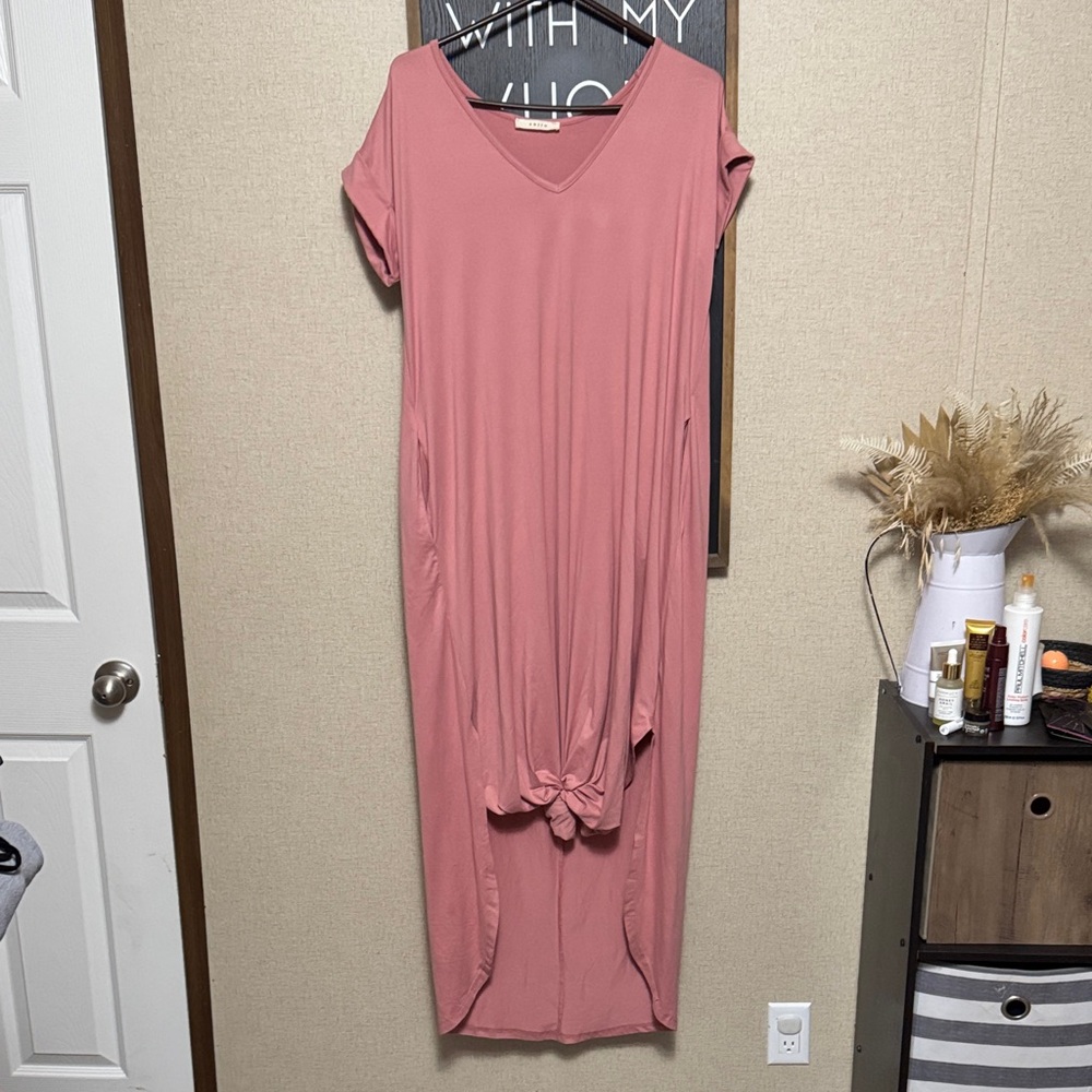 Entro Dusty Pink Maxi Dress with Knot Detail